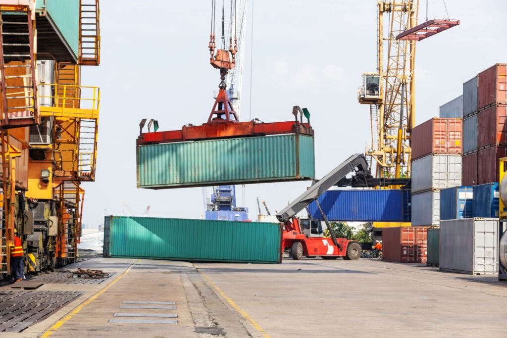 Crane scale used at a port terminal to weigh a cargo container during the lift cycle for SOLAS VGM compliance documentation