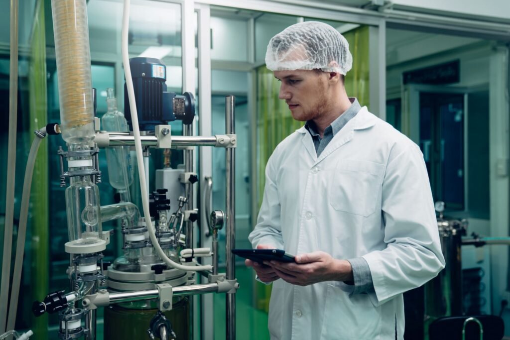 Electronic laboratory balance indicator displaying audit trail records for FDA 21 CFR Part 11 compliant data integrity in a pharmaceutical GMP environment